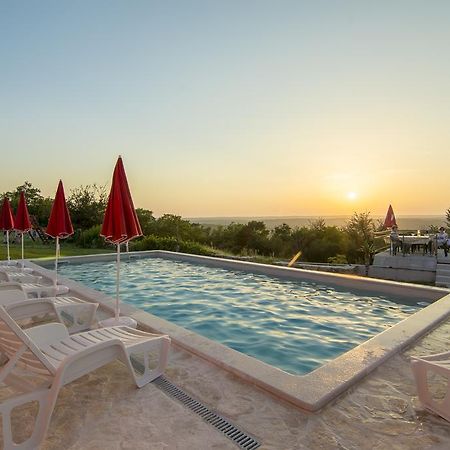 Bed And Breakfast Rogocana Labin  Ngoại thất bức ảnh