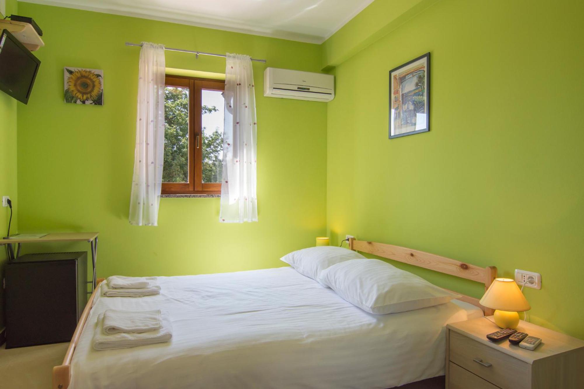 Bed And Breakfast Rogocana Labin  Ngoại thất bức ảnh