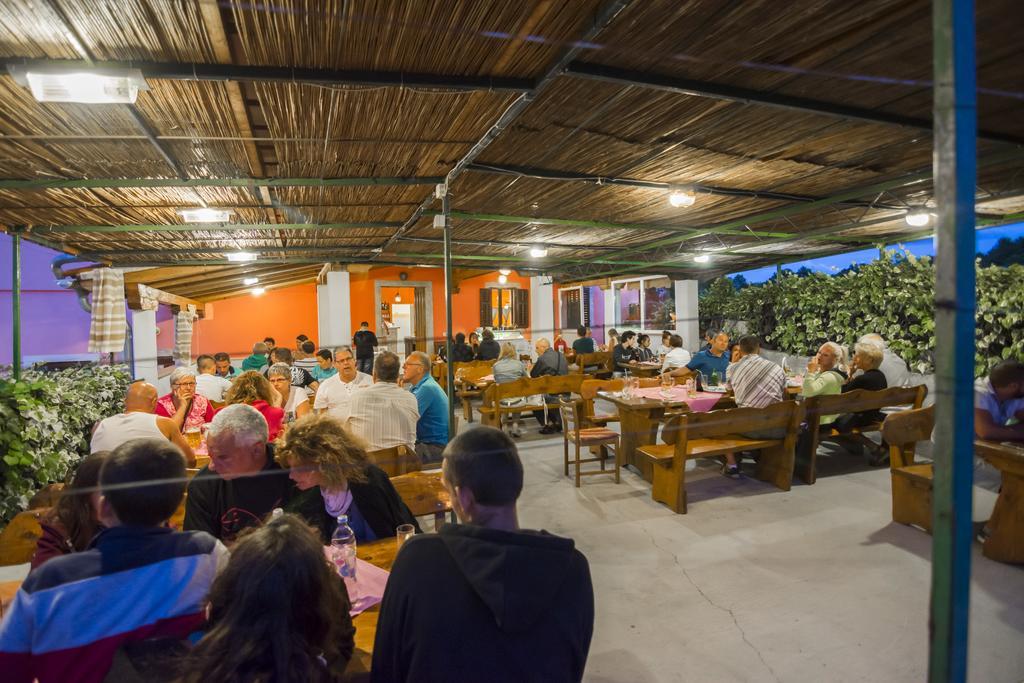 Bed And Breakfast Rogocana Labin  Ngoại thất bức ảnh
